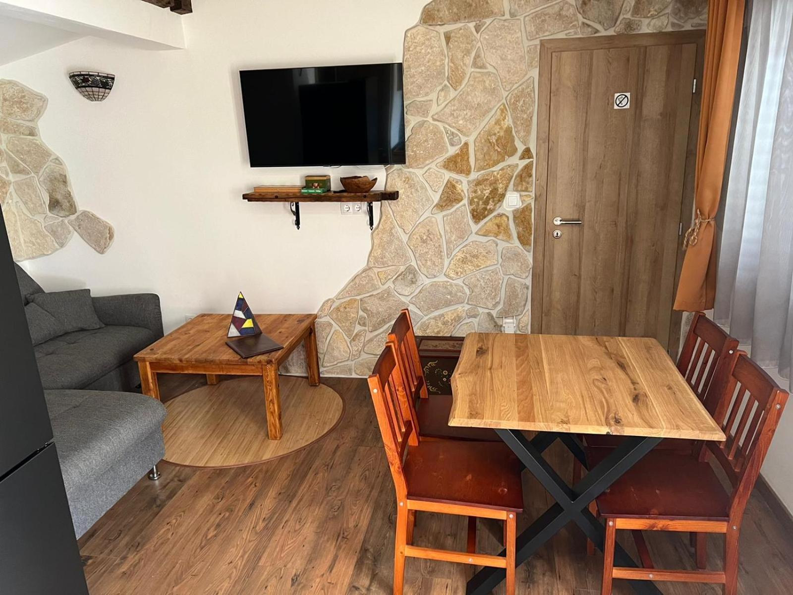 Apartment Rossi Brzac